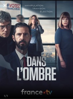 DANS L'OMBRE