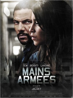 MAINS ARMÉES